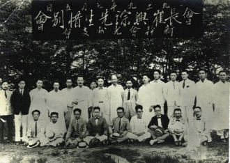 제주 모슬포교회로 떠나기 전 광주 신간회 회원들과 함께(1929년 7월)